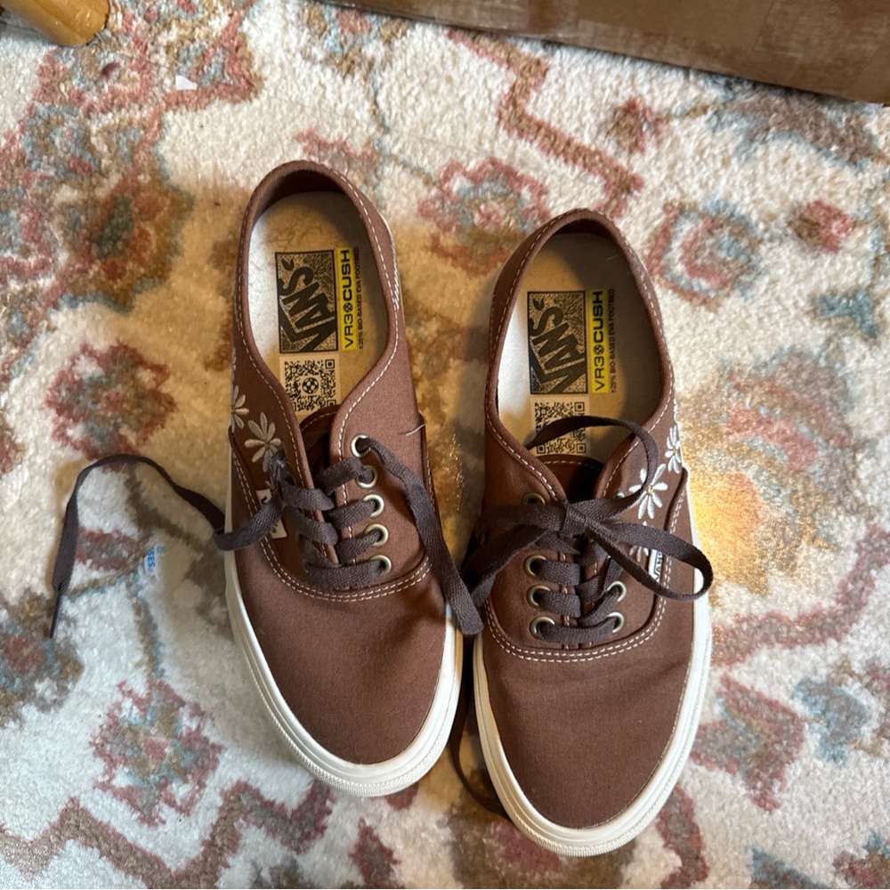 Vans Brown Canvas Sneakers with White Accents 8.5 floral skate - Picture 6 of 7